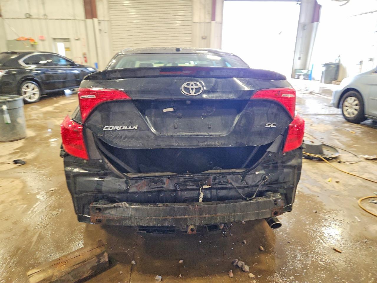 2017 TOYOTA COROLLA SE photo 6