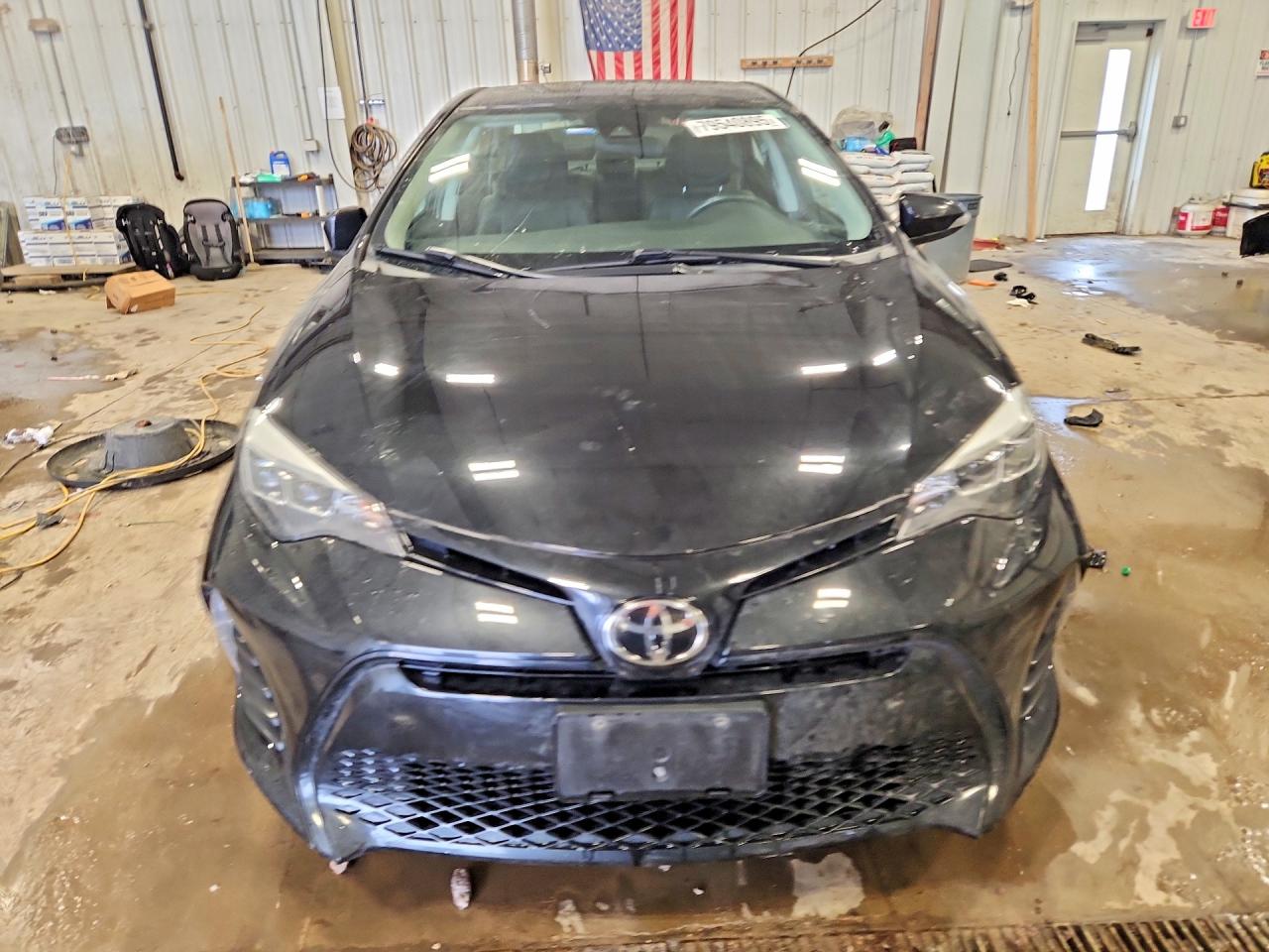 2017 TOYOTA COROLLA SE photo 5
