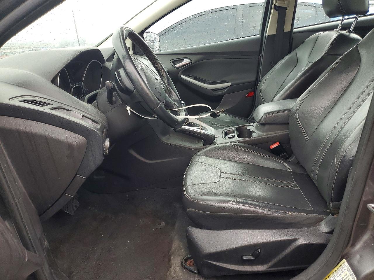 2014 FORD FOCUS SE photo 13