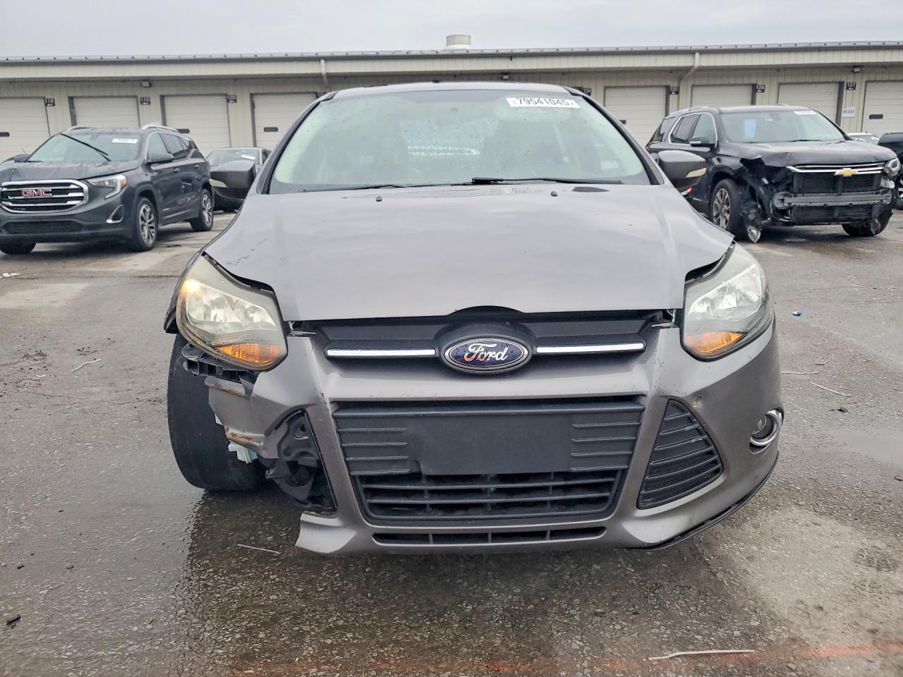 2014 FORD FOCUS SE photo 9