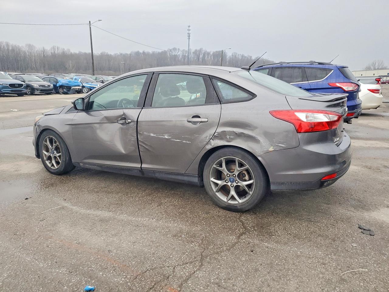 2014 FORD FOCUS SE photo 3