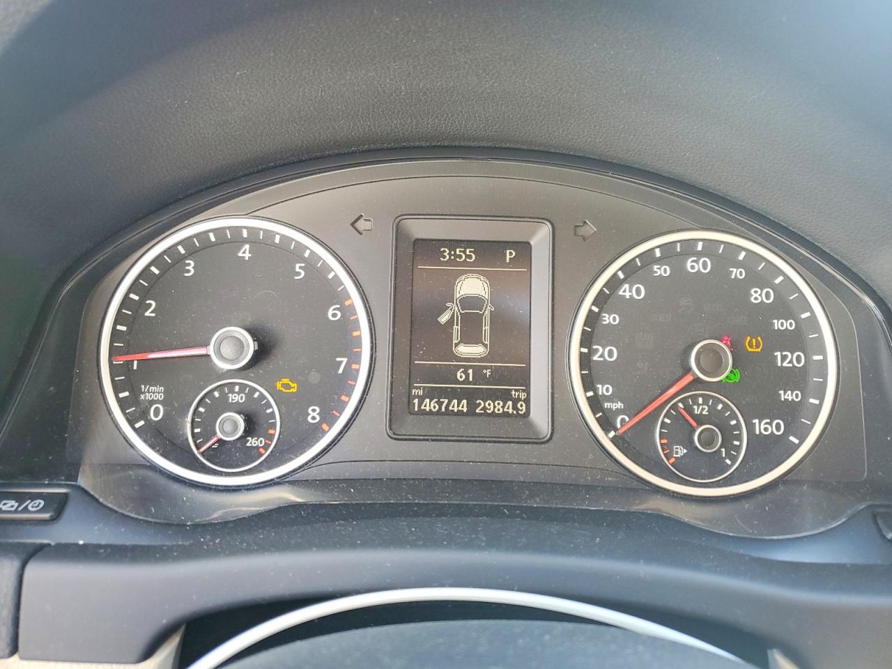 2013 VOLKSWAGEN TIGUAN S photo 9