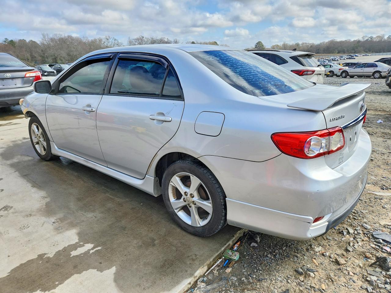 2013 TOYOTA COROLLA S photo 4