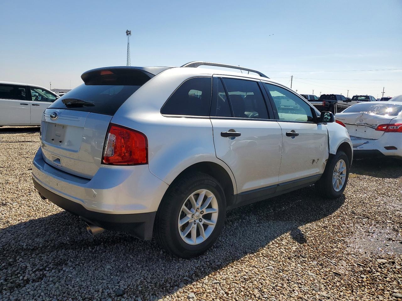 2013 FORD EDGE SE photo 3