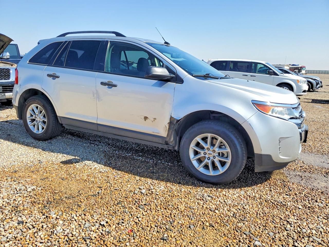 2013 FORD EDGE SE photo 4