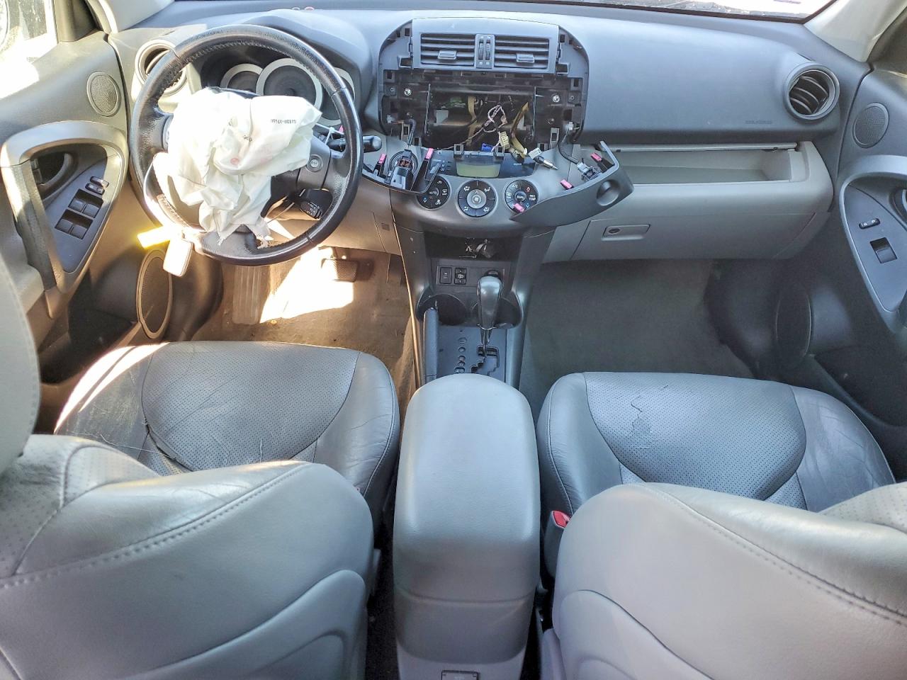 2010 TOYOTA RAV4 LIMITED photo 22