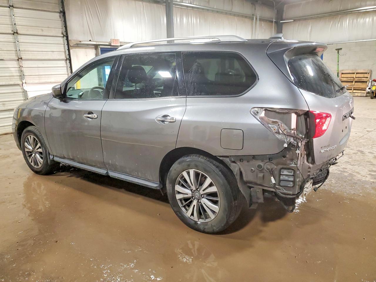 2020 NISSAN PATHFINDER S photo 4