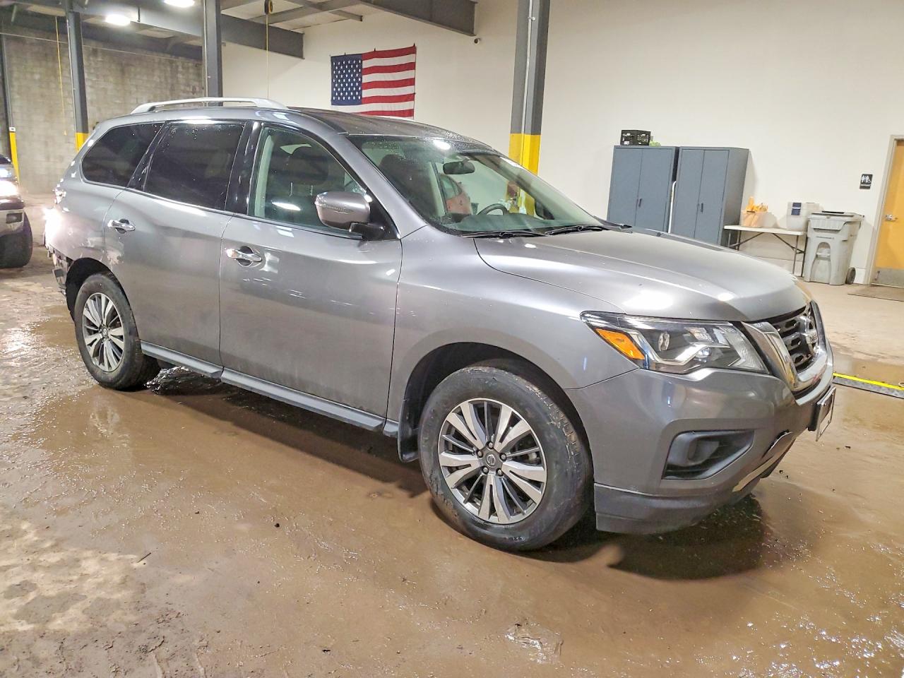 2020 NISSAN PATHFINDER S photo 10