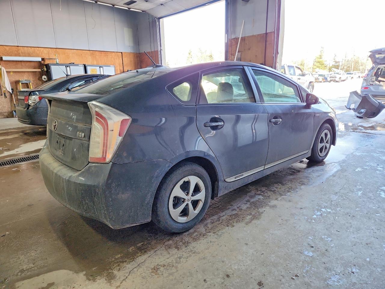 2012 TOYOTA PRIUS FOUR photo 3