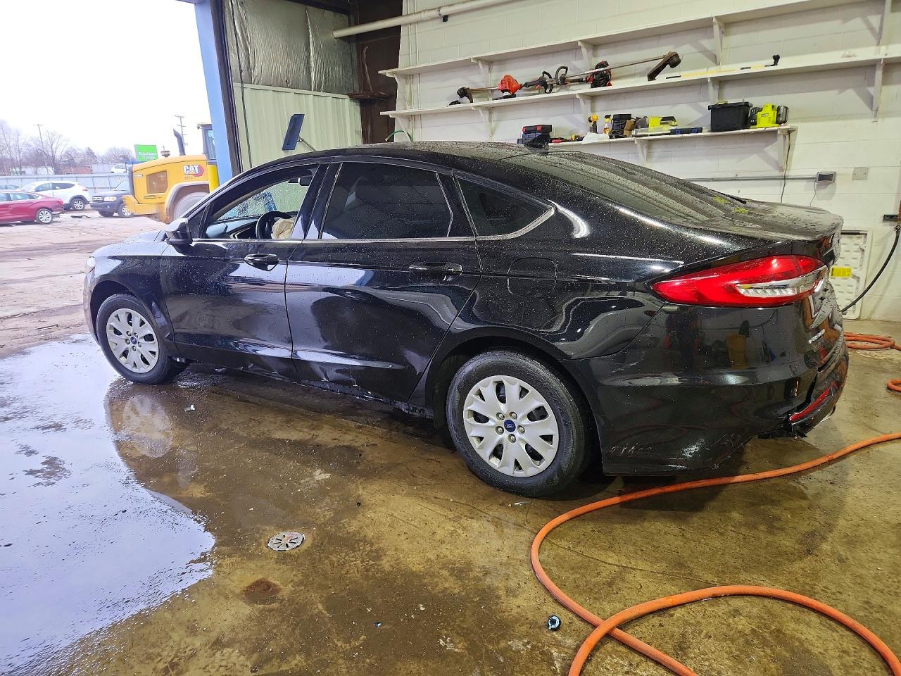 2020 FORD FUSION S photo 2