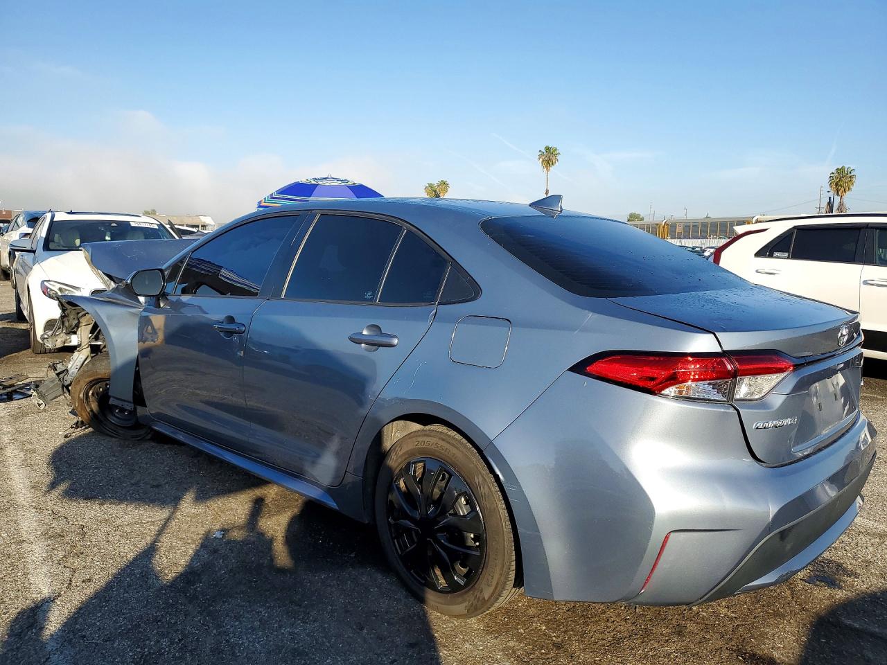2022 TOYOTA COROLLA LE photo 3