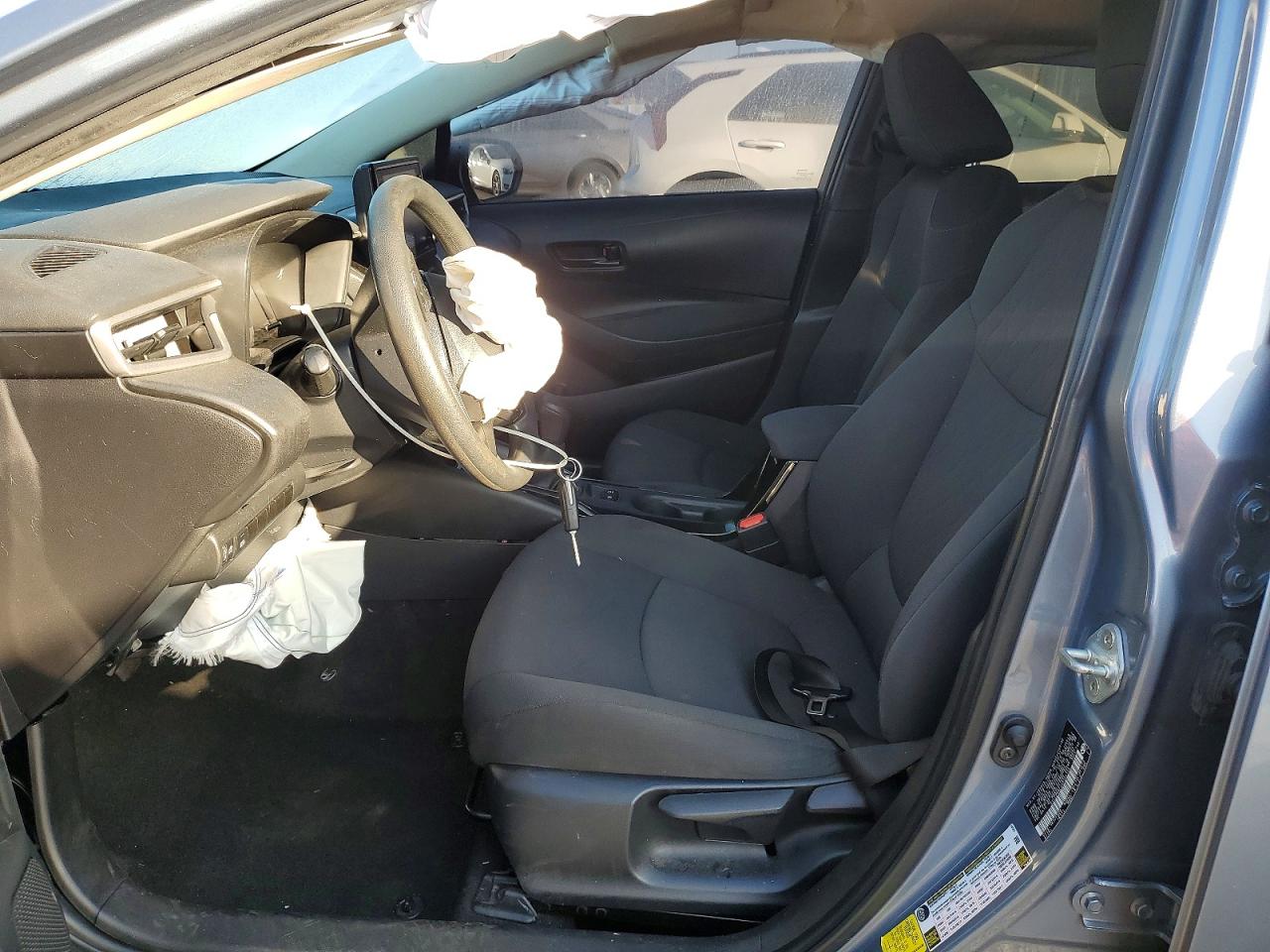2022 TOYOTA COROLLA LE photo 13