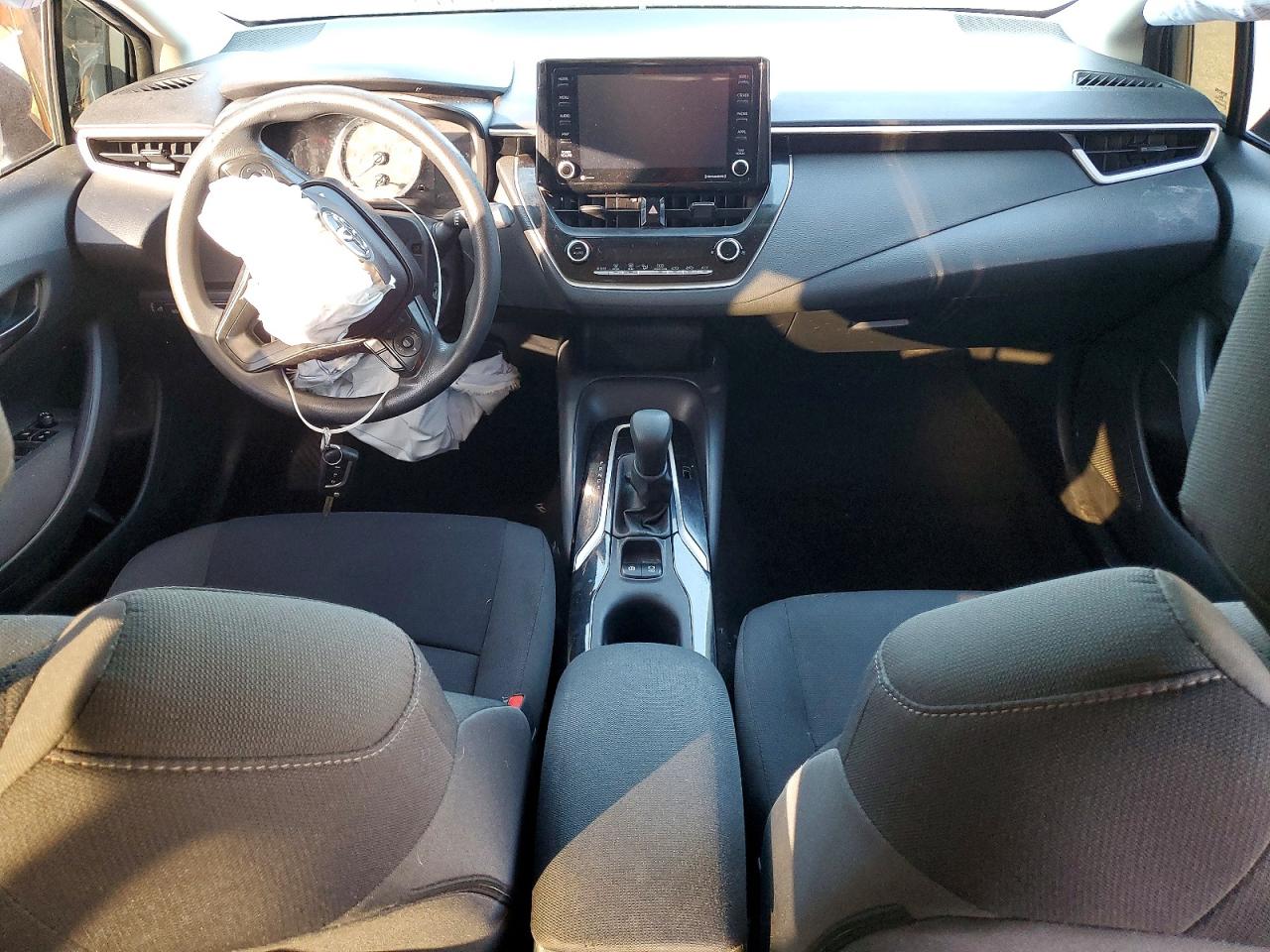 2022 TOYOTA COROLLA LE photo 15