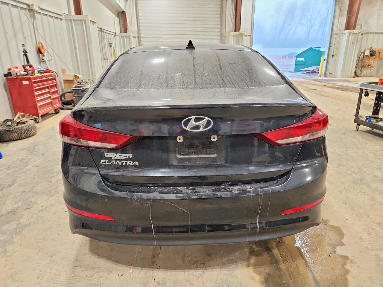 2018 HYUNDAI ELANTRA SEL photo 11