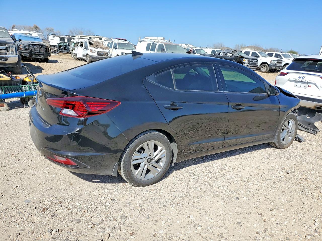 2020 HYUNDAI ELANTRA VALUE EDITION photo 3