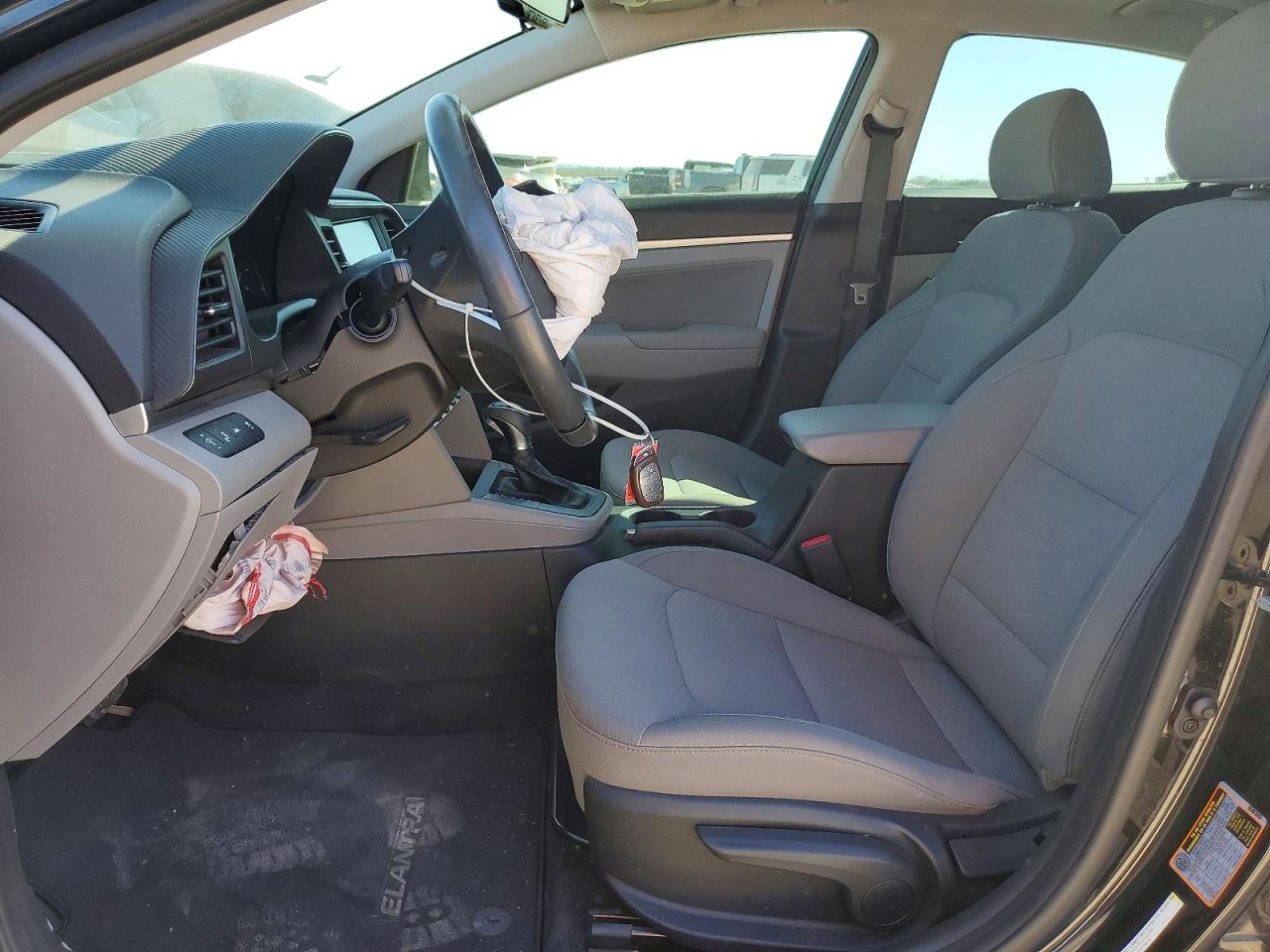 2020 HYUNDAI ELANTRA VALUE EDITION photo 7