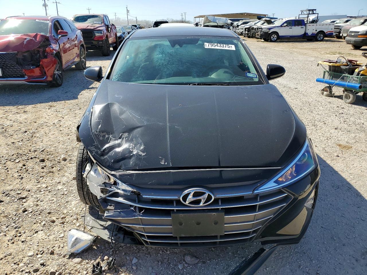 2020 HYUNDAI ELANTRA VALUE EDITION photo 5