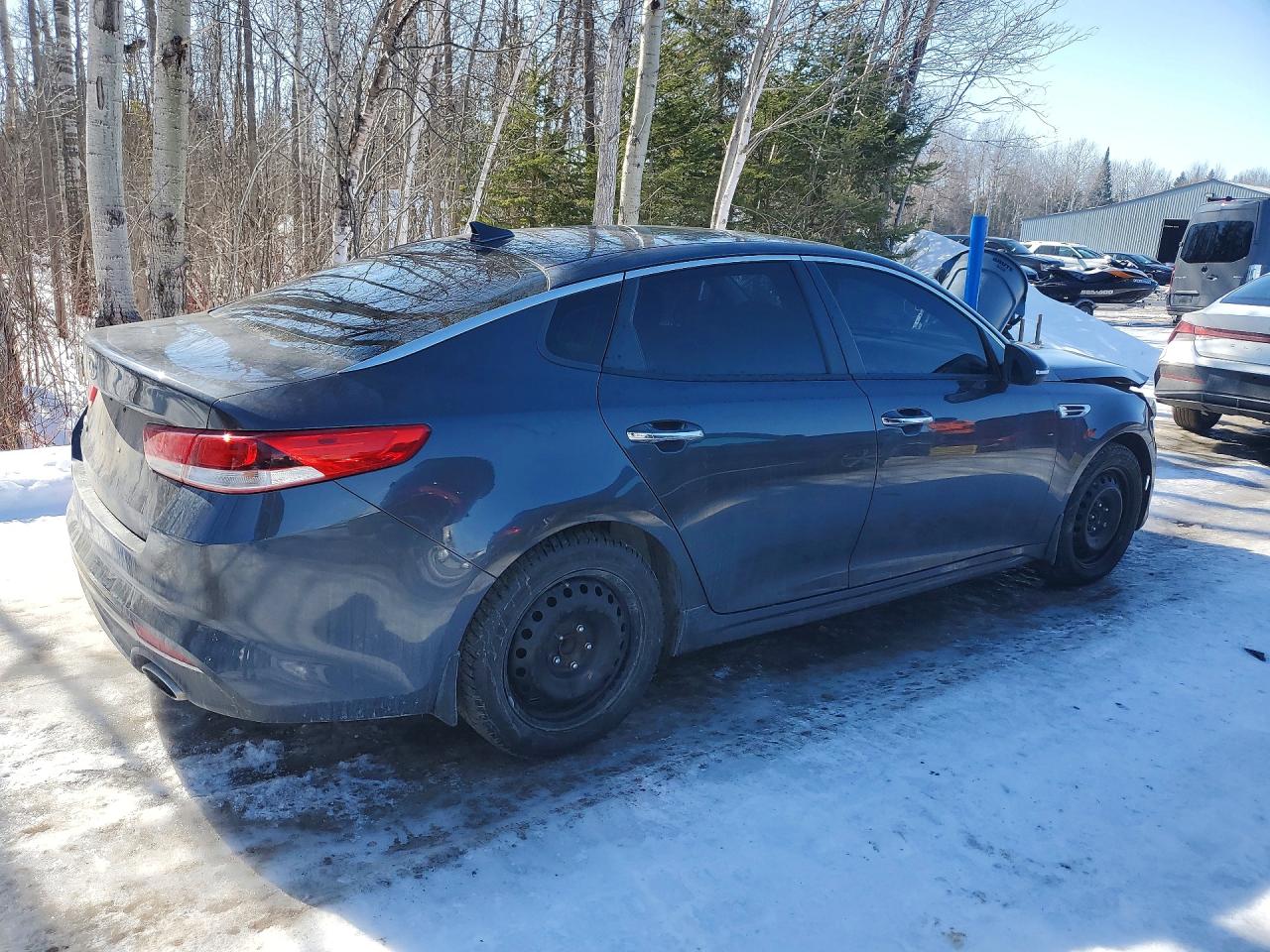 2016 KIA OPTIMA LX photo 3