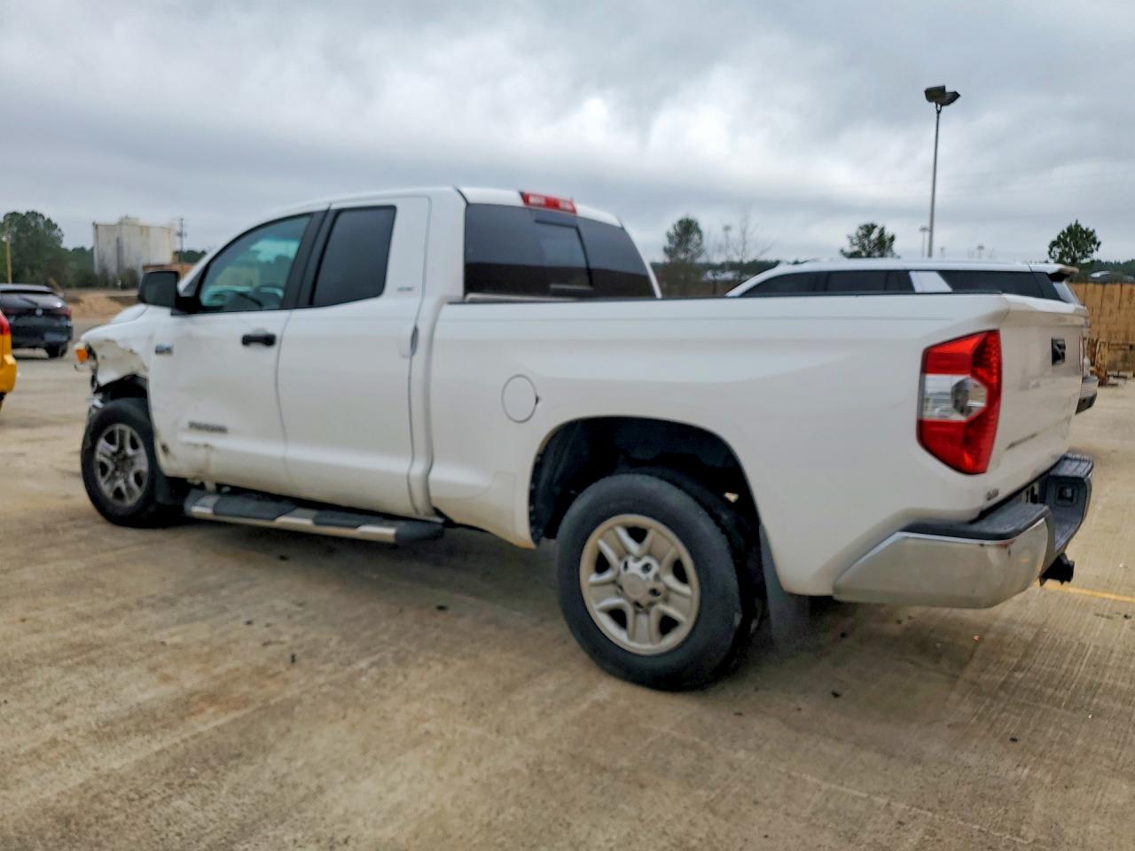 2014 TOYOTA TUNDRA SR5 photo 2