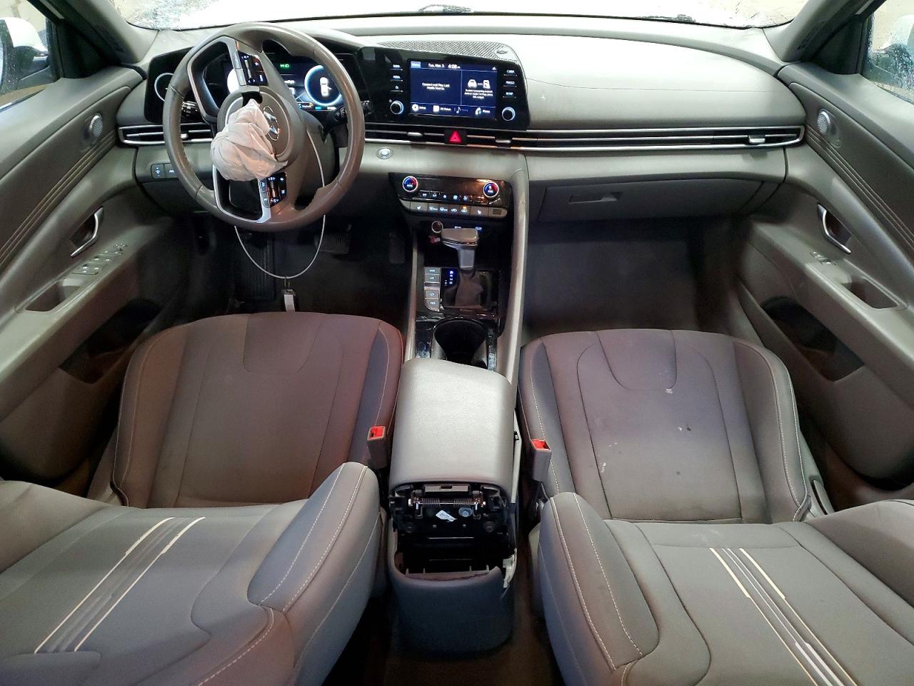 2022 HYUNDAI ELANTRA SEL photo 22