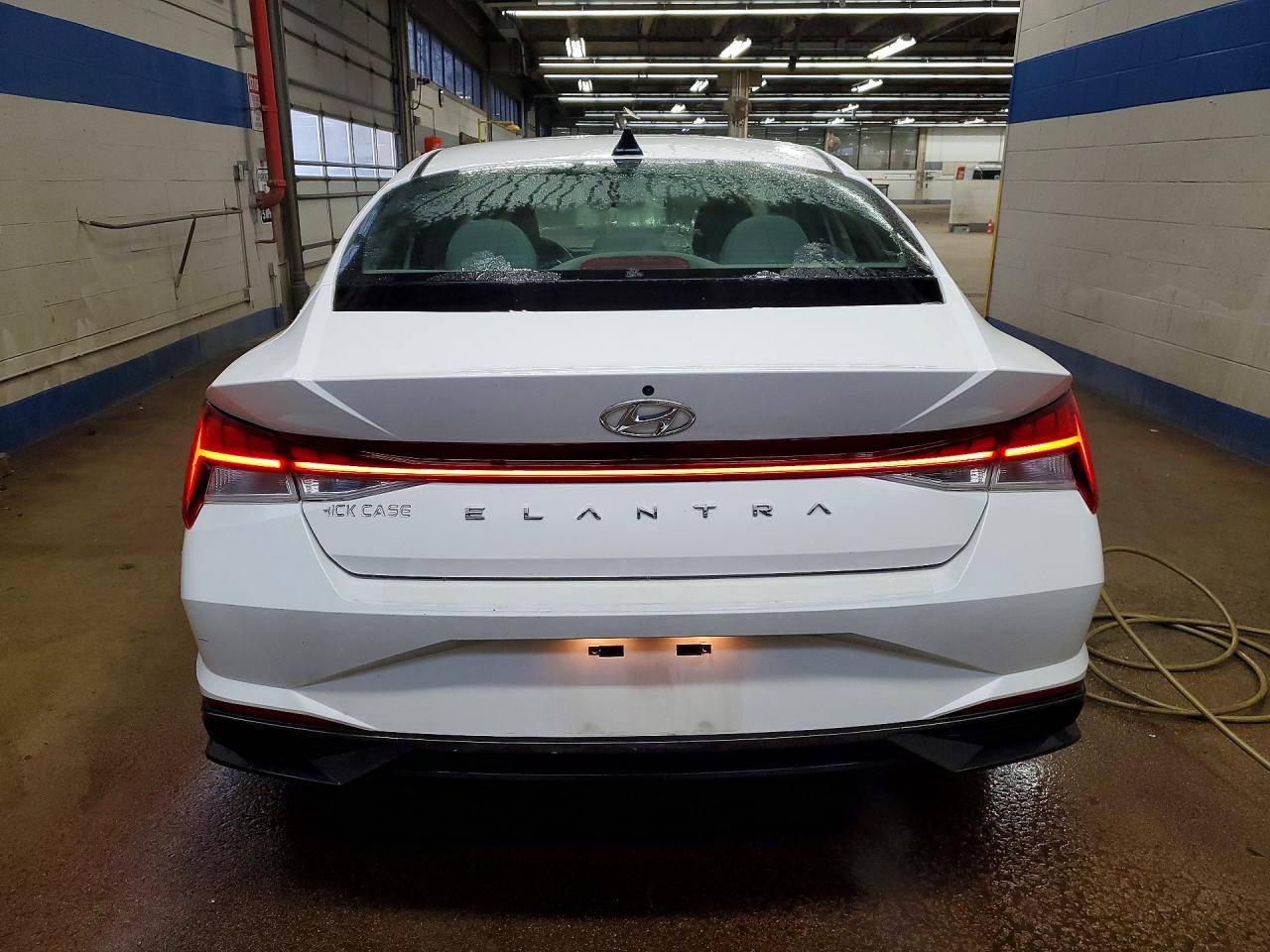 2022 HYUNDAI ELANTRA SEL photo 16