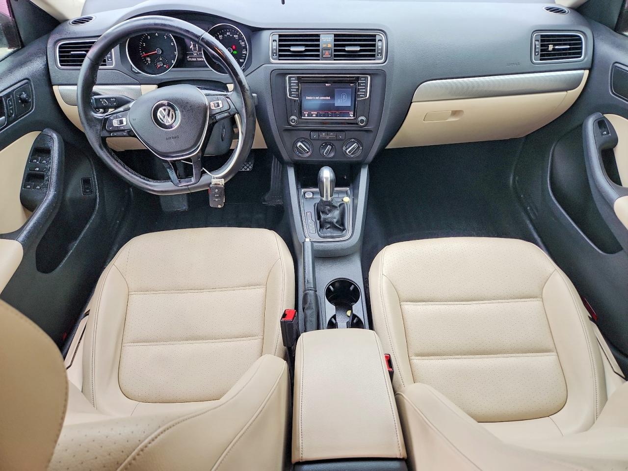 2017 VOLKSWAGEN JETTA photo 8