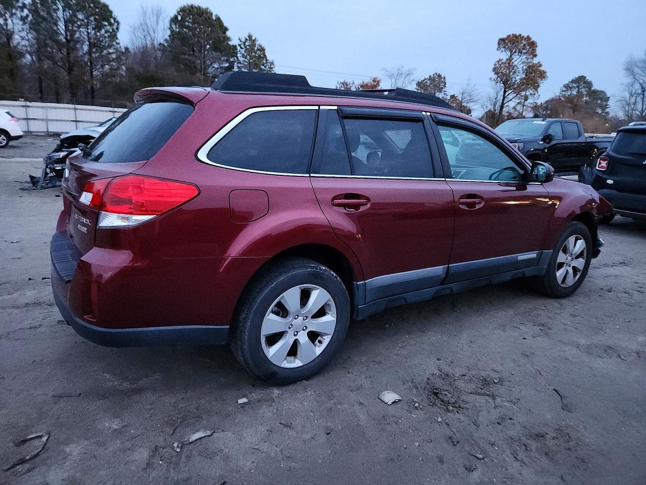 2011 SUBARU OUTBACK 2.5I PREMIUM photo 3
