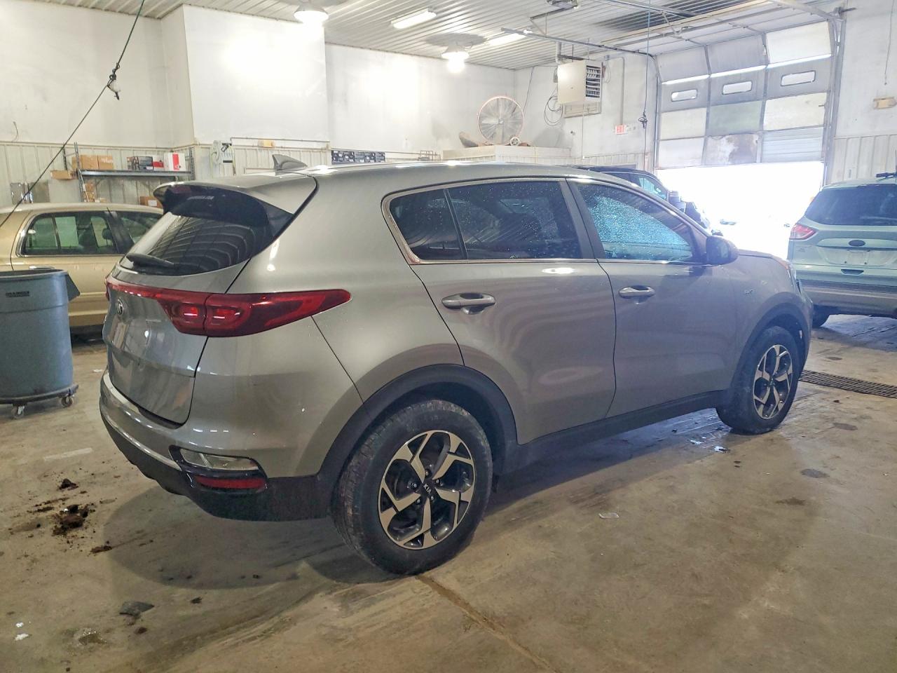 2020 KIA SPORTAGE LX photo 3