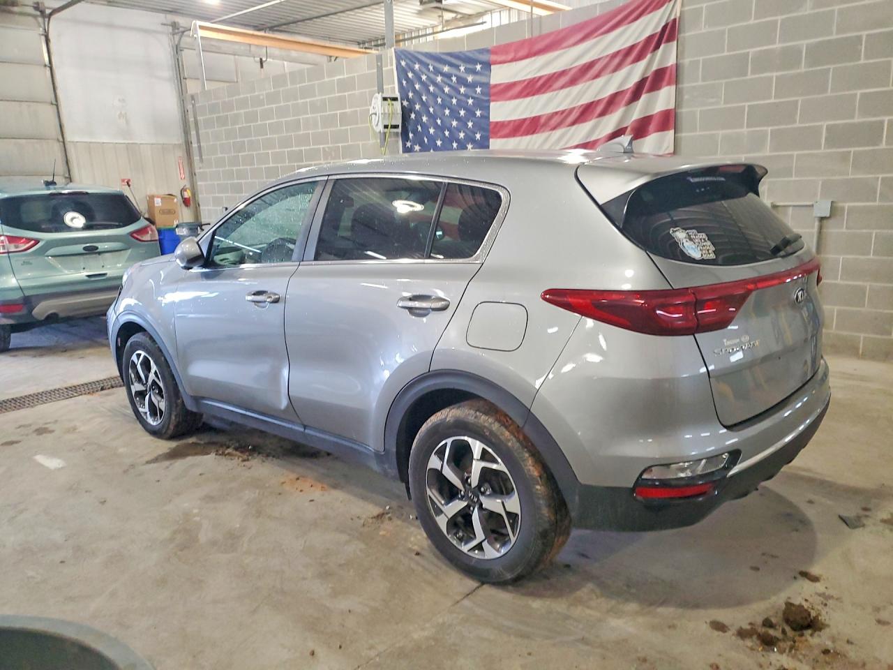 2020 KIA SPORTAGE LX photo 2