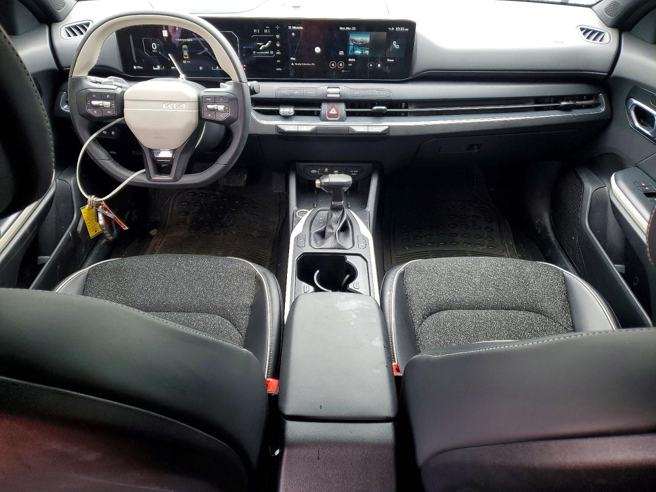 2025 KIA K4 GT-LINE photo 8