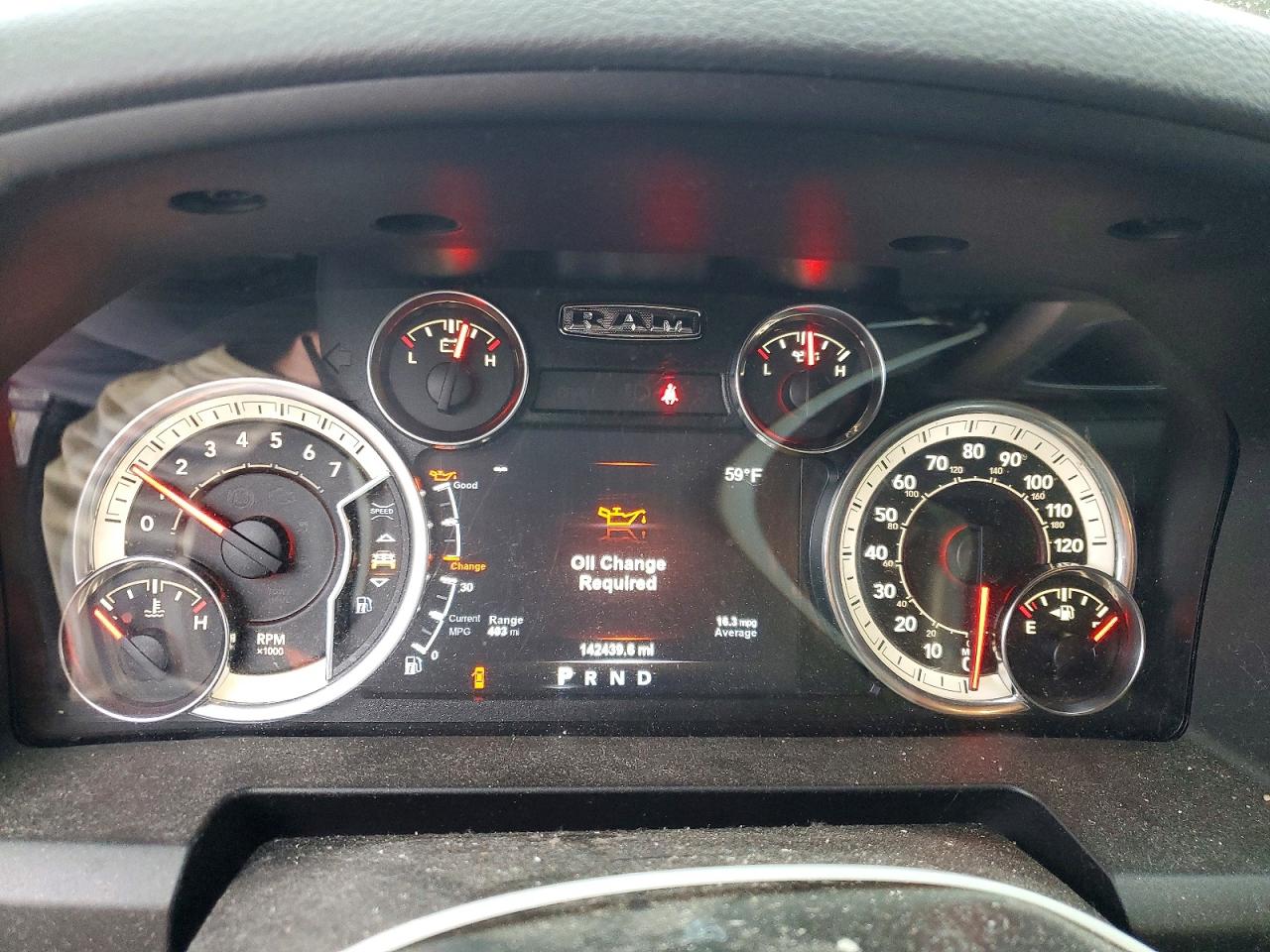 2018 RAM 1500 SLT photo 9