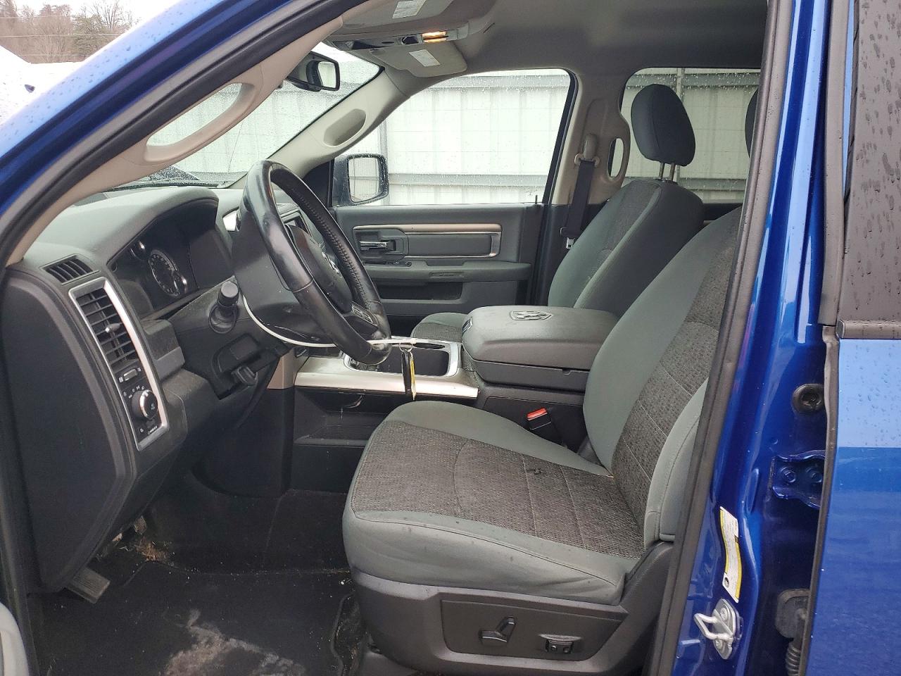 2018 RAM 1500 SLT photo 7