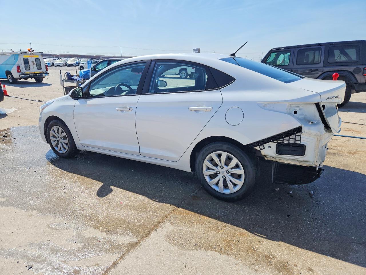 2019 HYUNDAI ACCENT SE photo 3