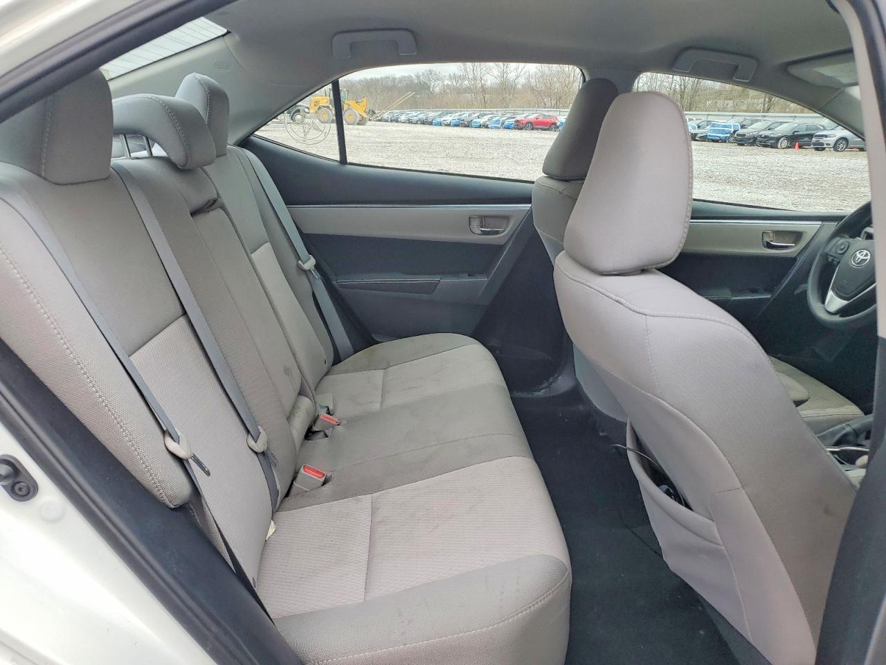 2015 TOYOTA COROLLA LE photo 10