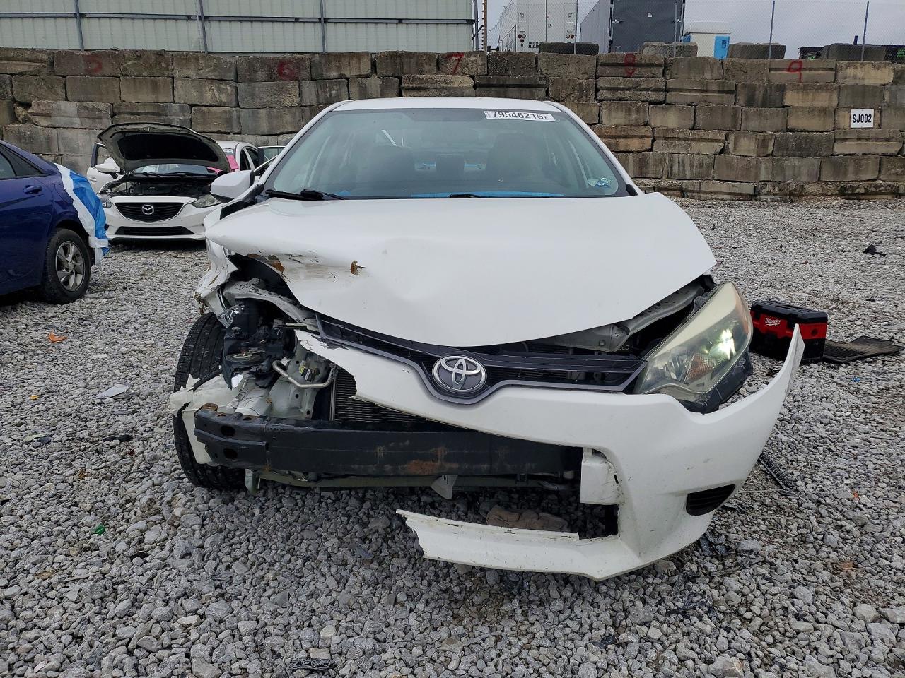 2015 TOYOTA COROLLA LE photo 5
