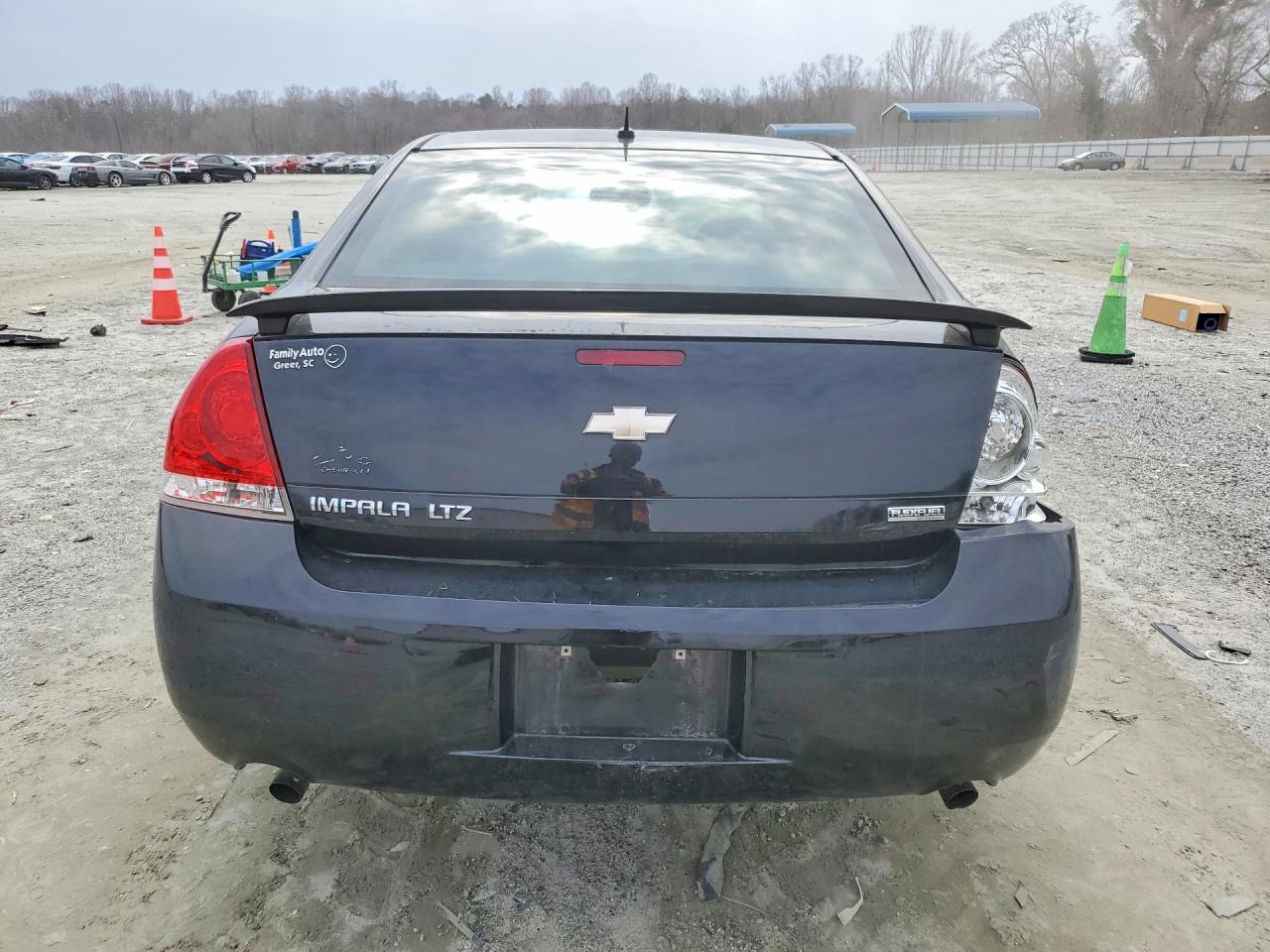 2013 CHEVROLET IMPALA LTZ photo 11