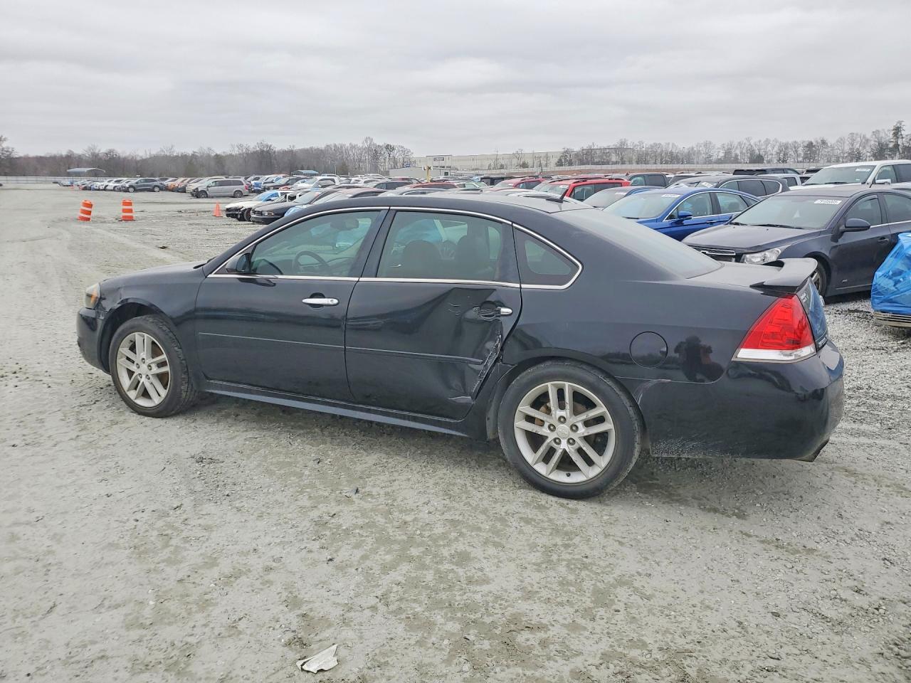 2013 CHEVROLET IMPALA LTZ photo 3