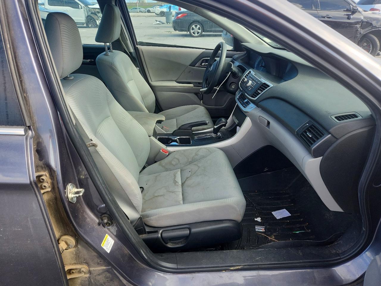 2015 HONDA ACCORD LX photo 7