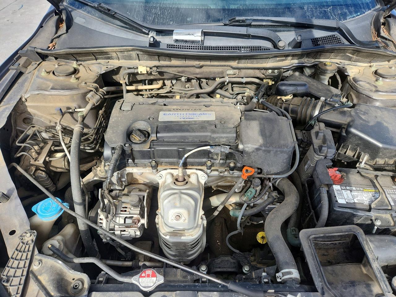 2015 HONDA ACCORD LX photo 11