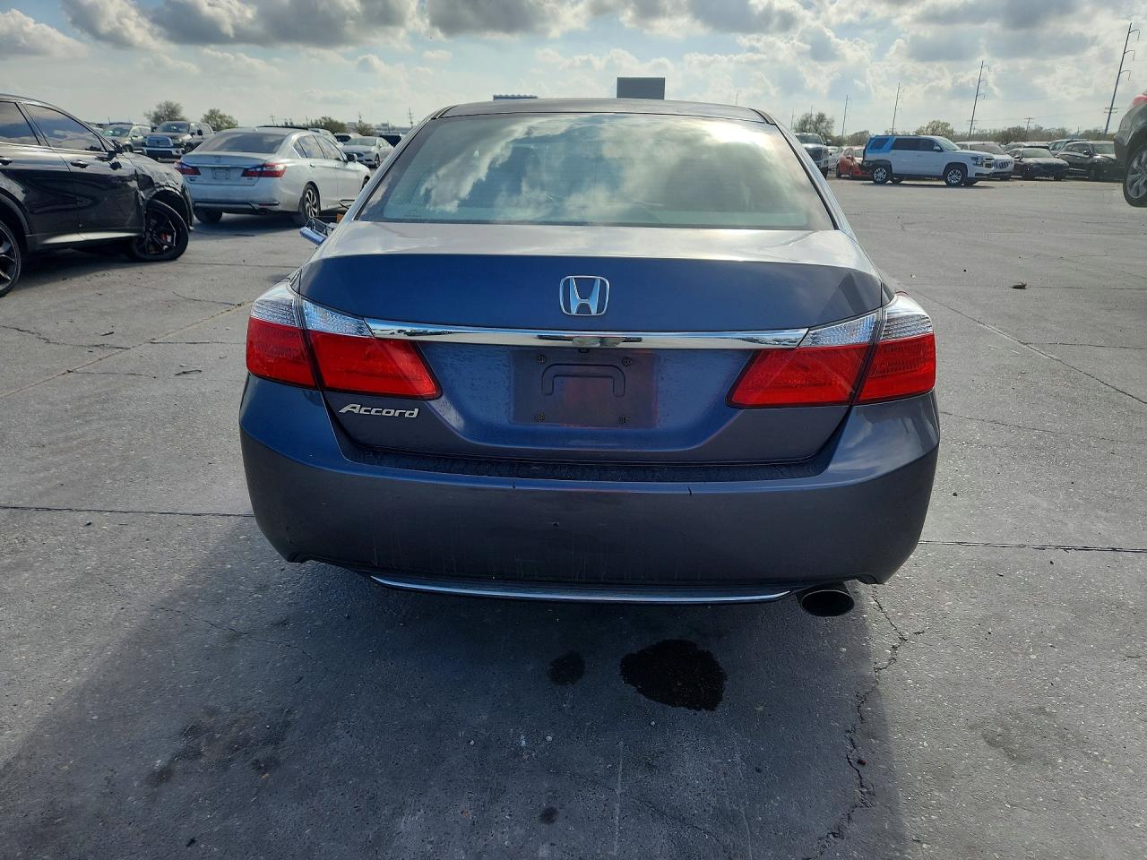2015 HONDA ACCORD LX photo 6