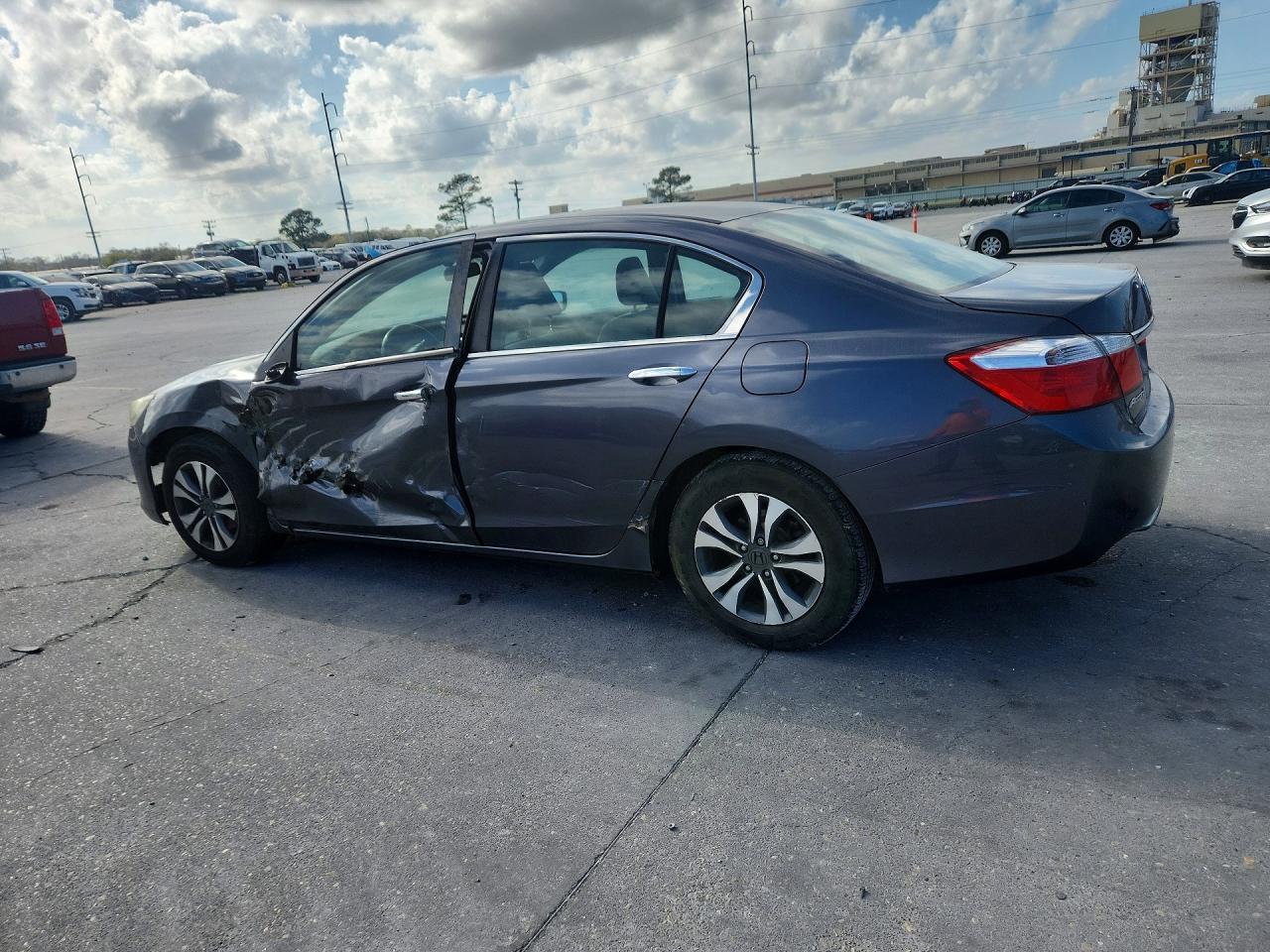 2015 HONDA ACCORD LX photo 2