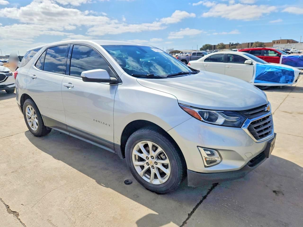 2018 CHEVROLET EQUINOX LT photo 10