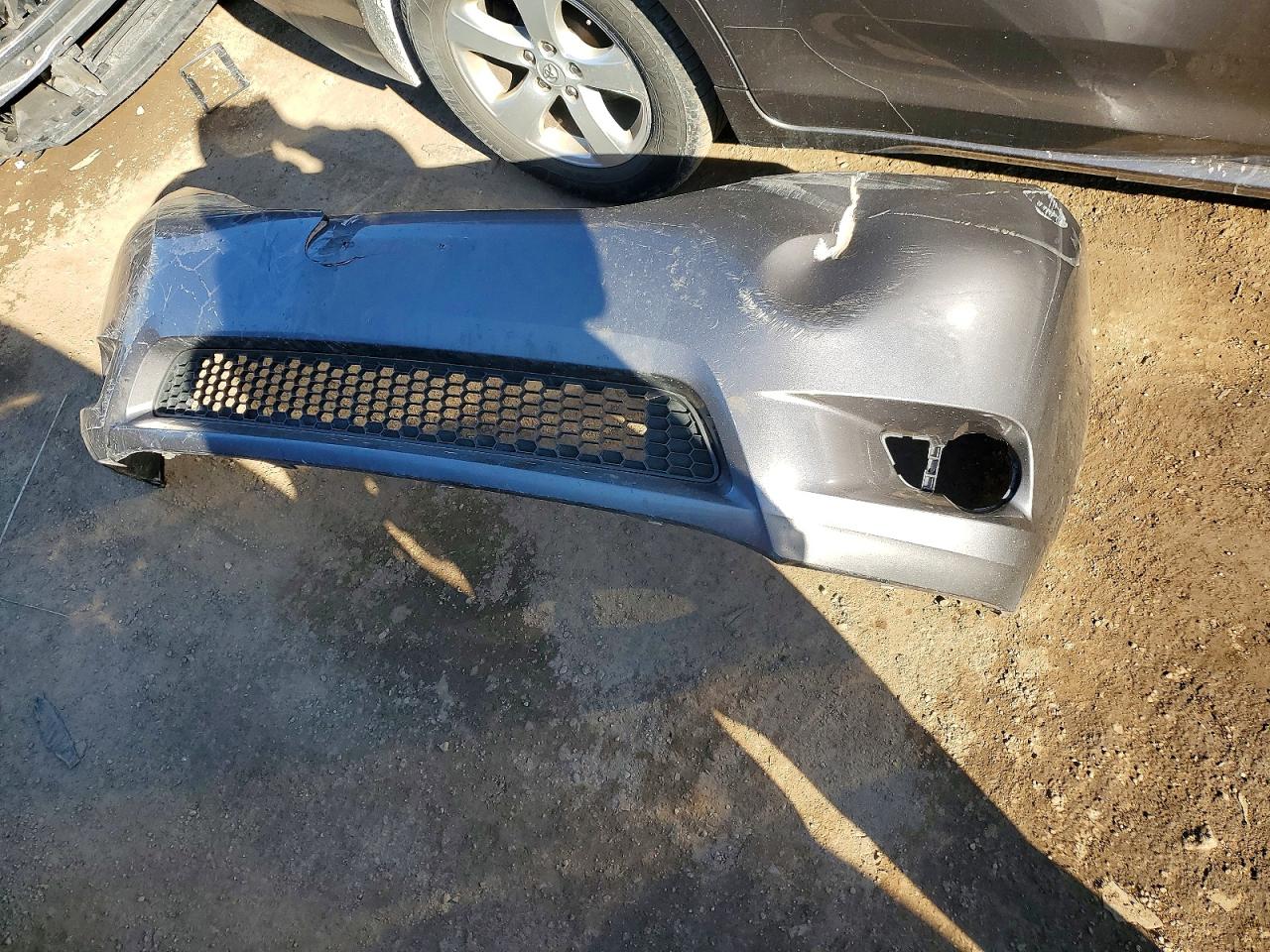 2015 TOYOTA SIENNA LE 8-PASSENGER photo 25