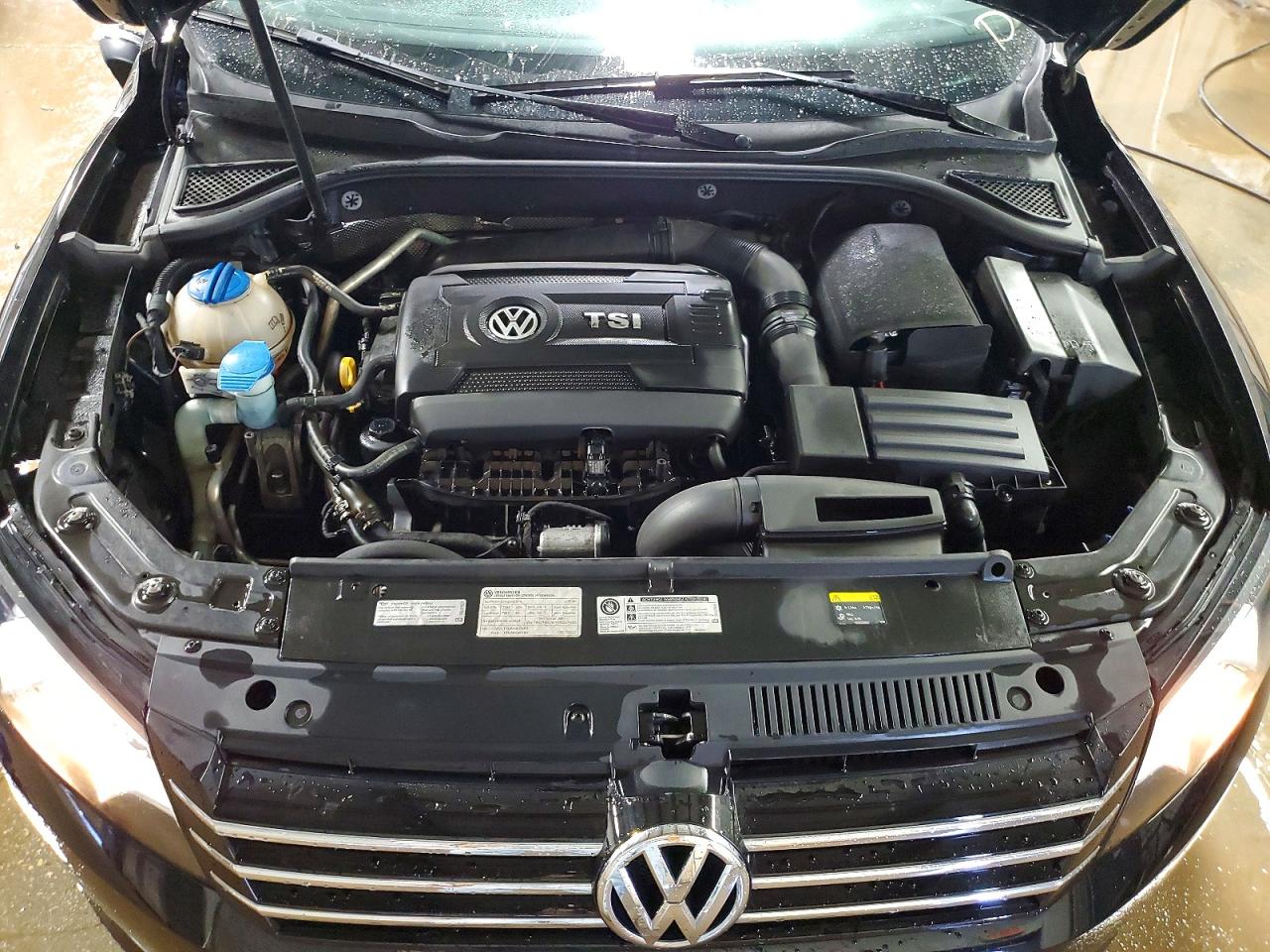 2015 VOLKSWAGEN PASSAT S photo 41