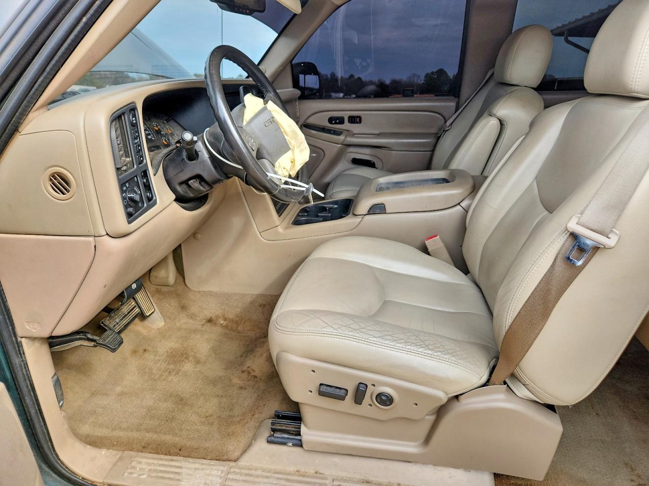 2004 GMC NEW SIERRA K1500 photo 7