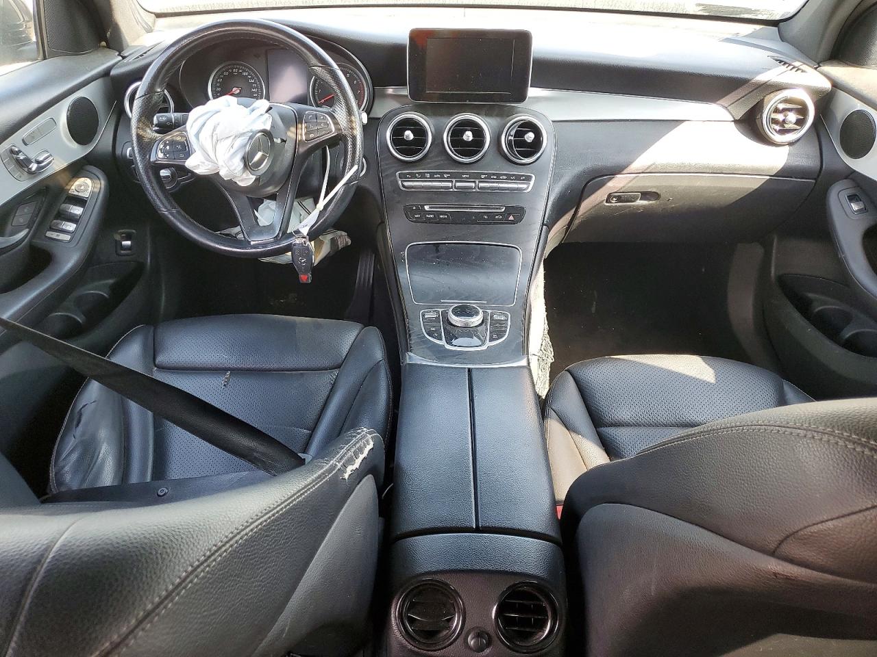 2019 MERCEDES-BENZ GLC COUPE 300 4MATIC photo 8