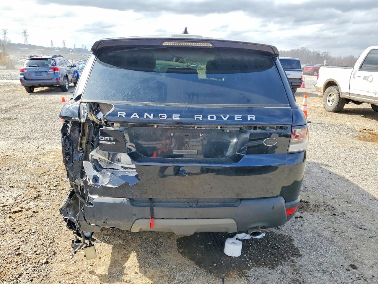 2017 LAND ROVER RANGE ROVER SPORT SE photo 11