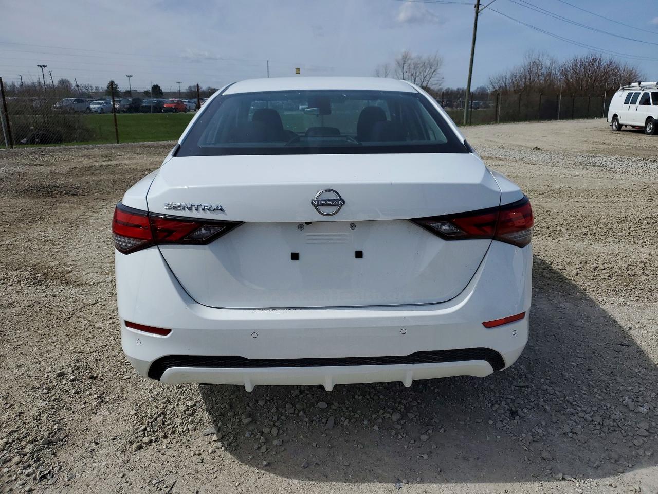 2025 NISSAN SENTRA S photo 11