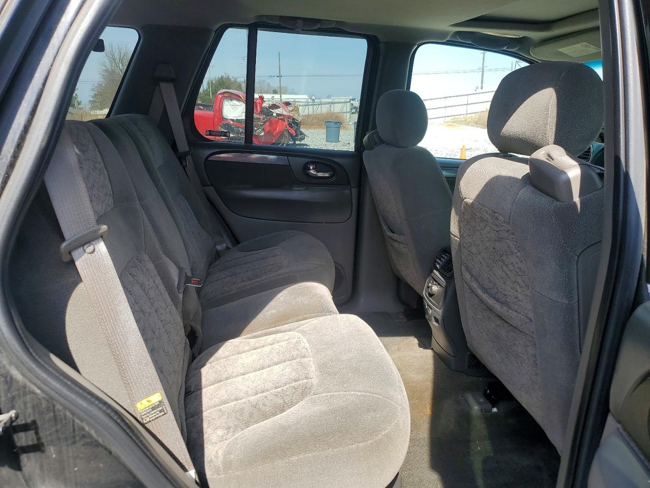 2002 GMC ENVOY photo 11