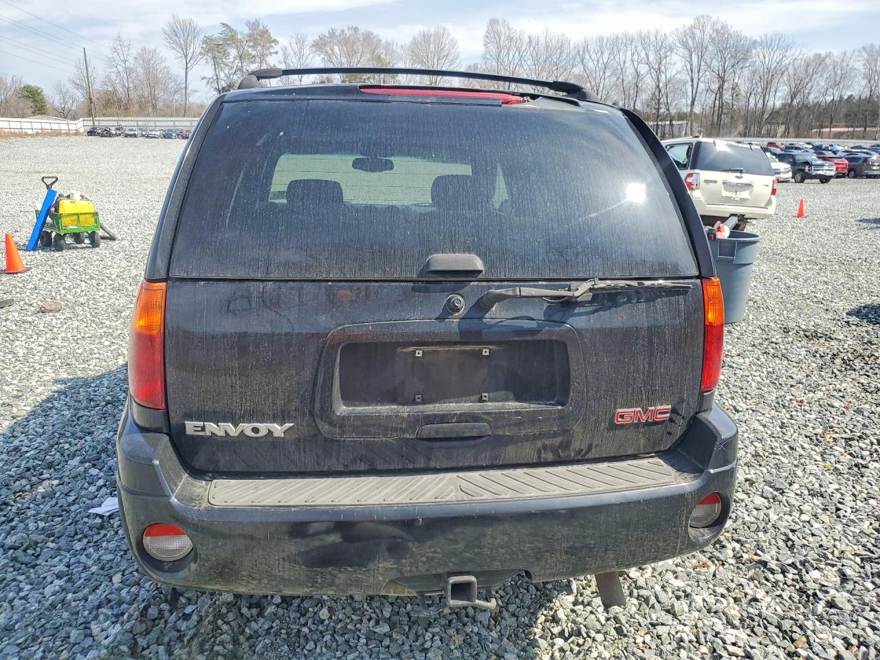 2002 GMC ENVOY photo 6